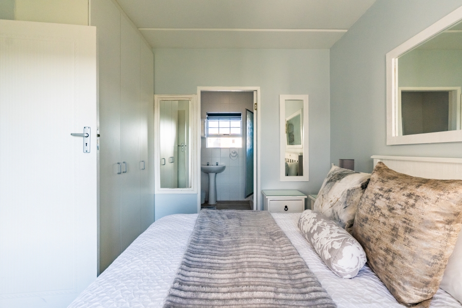 3 Bedroom Property for Sale in Hartenbos Central Western Cape